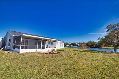 House in North Port, Florida 3 bedrooms, 122.26 sq.m. № 1408715 - photo 29