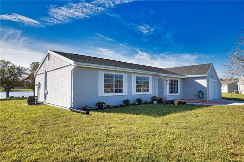 Villa ou maison à vendre à North Port, Floride: 3 chambres, 122.26 m2 № 1408715 - photo 30