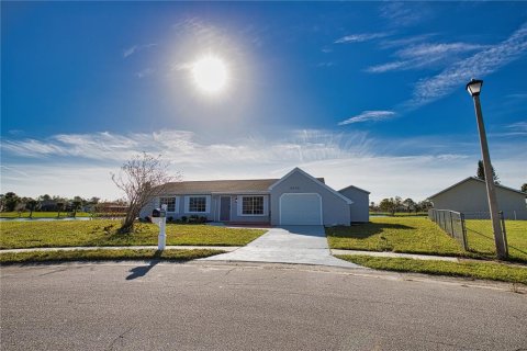 House in North Port, Florida 3 bedrooms, 122.26 sq.m. № 1408715 - photo 13