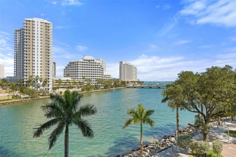 Condominio en venta en Miami, Florida, 2 dormitorios, 139.82 m2 № 657873 - foto 29