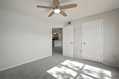 Condo in Tampa, Florida, 2 bedrooms  № 1422170 - photo 25