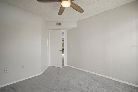 Condo in Tampa, Florida, 2 bedrooms  № 1422170 - photo 30