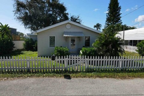House in Okeechobee, Florida 2 bedrooms, 104.89 sq.m. № 846711 - photo 15