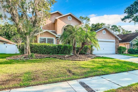 Casa en venta en Tampa, Florida, 4 dormitorios, 205.69 m2 № 1324251 - foto 8