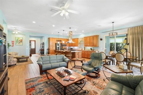 Villa ou maison à vendre à Groveland, Floride: 2 chambres, 215.07 m2 № 1350063 - photo 14