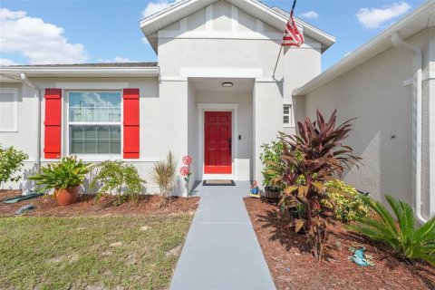 House in Spring Hill, Florida 4 bedrooms, 175.59 sq.m. № 1350101 - photo 5