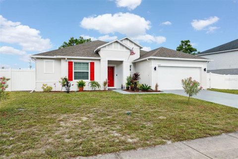 House in Spring Hill, Florida 4 bedrooms, 175.59 sq.m. № 1350101 - photo 3