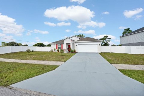 House in Spring Hill, Florida 4 bedrooms, 175.59 sq.m. № 1350101 - photo 4