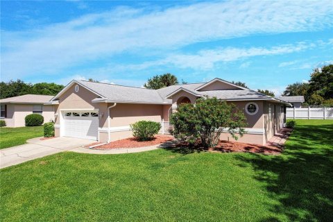 Villa ou maison à vendre à Eustis, Floride: 3 chambres, 148.64 m2 № 1350137 - photo 2