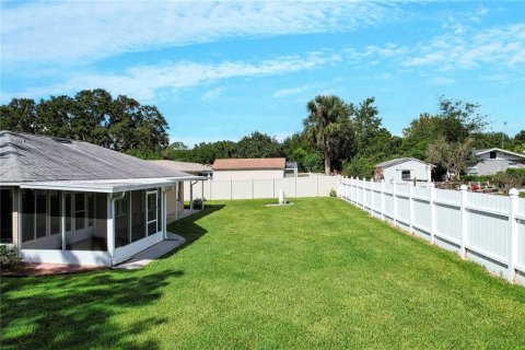 House in Eustis, Florida 3 bedrooms, 148.64 sq.m. № 1350137 - photo 6