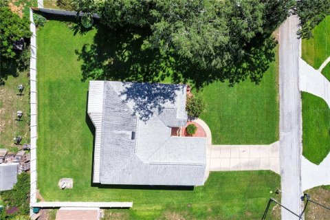 Casa en venta en Eustis, Florida, 3 dormitorios, 148.64 m2 № 1350137 - foto 9