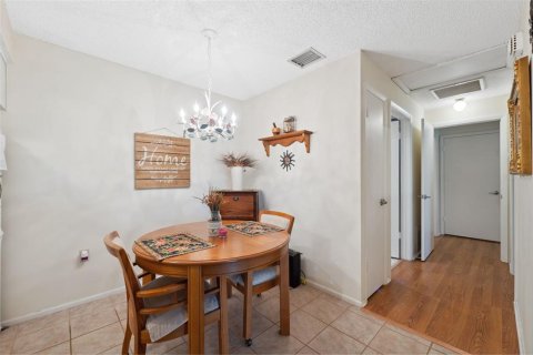 Copropriété à vendre à Holiday, Floride: 2 chambres, 76.64 m2 № 1386843 - photo 4