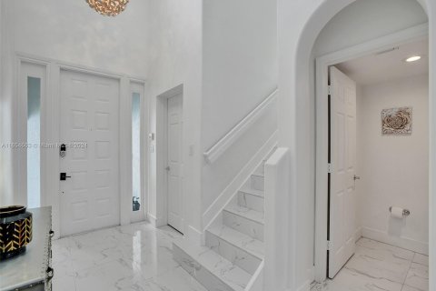 Villa ou maison à vendre à Aventura, Floride: 4 chambres, 199.28 m2 № 1351814 - photo 20