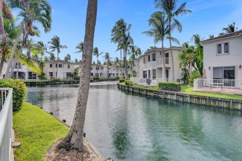 Villa ou maison à vendre à Aventura, Floride: 4 chambres, 199.28 m2 № 1351814 - photo 17