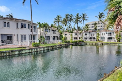 Villa ou maison à vendre à Aventura, Floride: 4 chambres, 199.28 m2 № 1351814 - photo 19