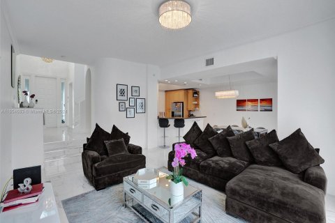 Casa en venta en Aventura, Florida, 4 dormitorios, 199.28 m2 № 1351814 - foto 4