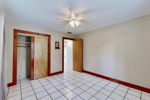 House in Lakeland, Florida 4 bedrooms, 142.42 sq.m. № 1361790 - photo 21