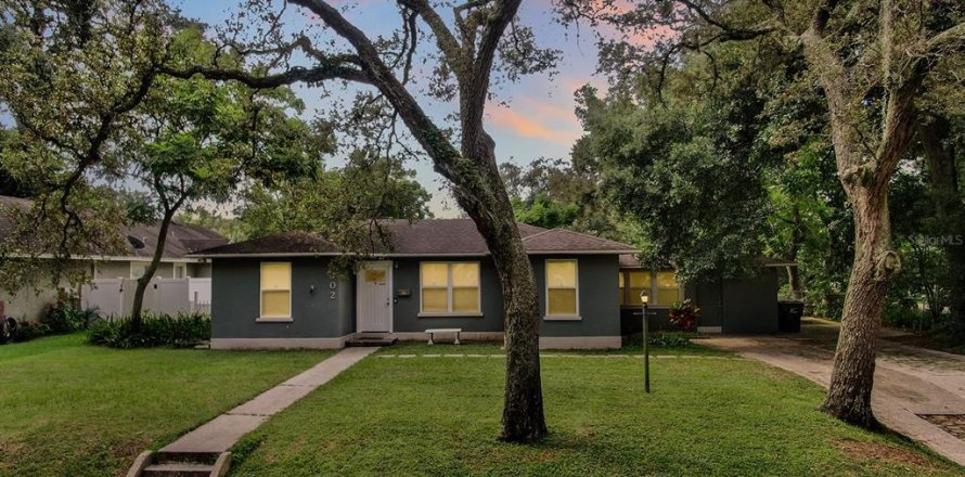 Villa ou maison à Lakeland, Floride 4 chambres, 142.42 m2 № 1361790