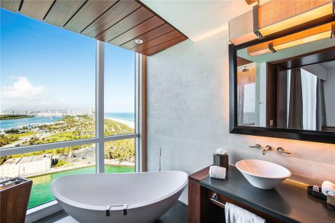 Copropriété à louer à Bal Harbour, Floride: 1 chambre, 106.56 m2 № 69950 - photo 12