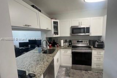 Condominio en venta en Miami, Florida, 2 dormitorios, 89 m2 № 1383510 - foto 1