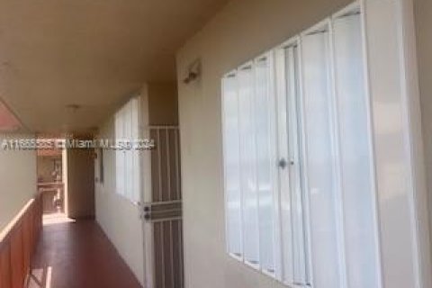 Condominio en venta en Miami, Florida, 2 dormitorios, 89 m2 № 1383510 - foto 8