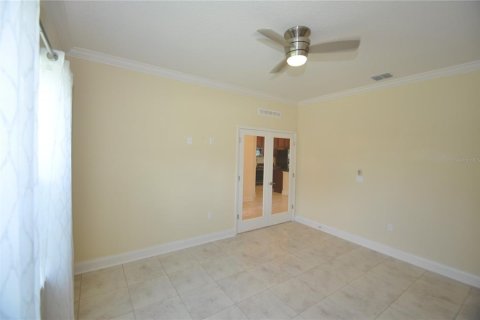 House in Palm Coast, Florida 3 bedrooms, 191.94 sq.m. № 1369603 - photo 7