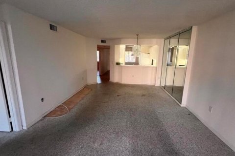 Condominio en venta en Tamarac, Florida, 2 dormitorios, 112.88 m2 № 909831 - foto 5