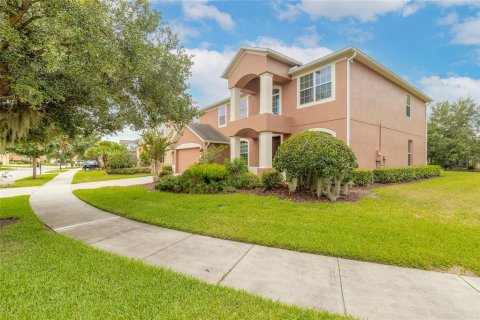 House in DeLand, Florida 5 bedrooms, 334.82 sq.m. № 1262713 - photo 3