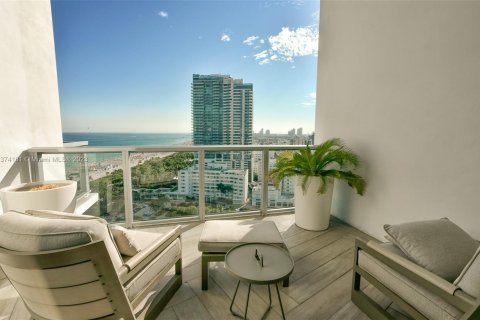 Condo in Miami Beach, Florida, 3 bedrooms  № 442070 - photo 15