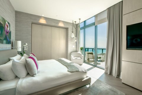 Condominio en venta en Miami Beach, Florida, 3 dormitorios, 255.67 m2 № 442070 - foto 12