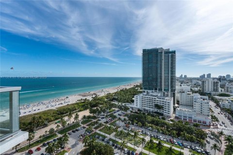 Condo in Miami Beach, Florida, 3 bedrooms  № 442070 - photo 19