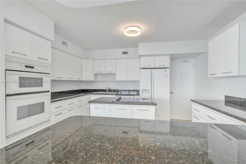 Condominio en venta en Miami Beach, Florida, 3 dormitorios, 191.38 m2 № 1330633 - foto 12