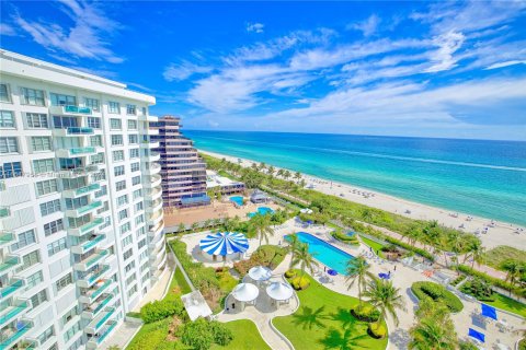 Condominio en venta en Miami Beach, Florida, 3 dormitorios, 191.38 m2 № 1330633 - foto 6