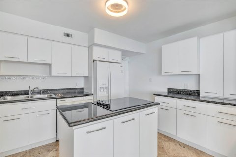 Condominio en venta en Miami Beach, Florida, 3 dormitorios, 191.38 m2 № 1330633 - foto 13