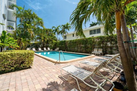 Copropriété à vendre à Fort Lauderdale, Floride: 2 chambres, 75.25 m2 № 1161889 - photo 10