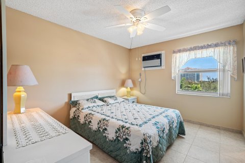 Condo in Fort Lauderdale, Florida, 2 bedrooms  № 1161889 - photo 22