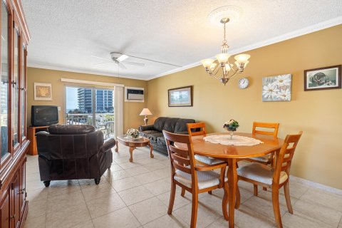 Condo in Fort Lauderdale, Florida, 2 bedrooms  № 1161889 - photo 12