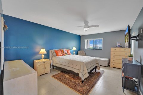 Copropriété à vendre à Pembroke Pines, Floride: 2 chambres, 142.42 m2 № 1270113 - photo 19