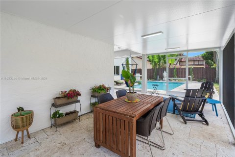 Casa en venta en Plantation, Florida, 4 dormitorios, 280.75 m2 № 1270111 - foto 15