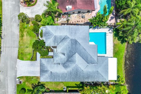 Villa ou maison à vendre à Plantation, Floride: 4 chambres, 280.75 m2 № 1270111 - photo 6