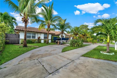 Casa en venta en Miami, Florida, 4 dormitorios, 166.48 m2 № 1375988 - foto 6