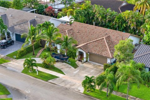 Villa ou maison à vendre à Miami, Floride: 4 chambres, 166.48 m2 № 1375988 - photo 4