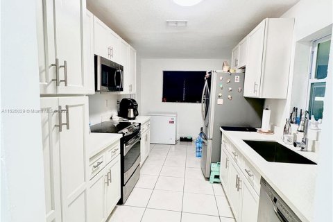 Casa en venta en Tamarac, Florida, 2 dormitorios, 133.59 m2 № 981528 - foto 13