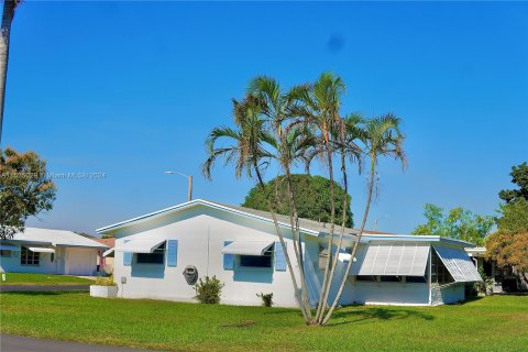 Casa en venta en Tamarac, Florida, 2 dormitorios, 133.59 m2 № 981528 - foto 10
