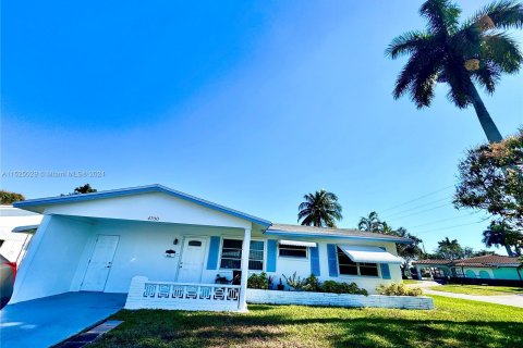 Casa en venta en Tamarac, Florida, 2 dormitorios, 133.59 m2 № 981528 - foto 4
