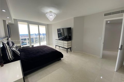 Condo in Sunny Isles Beach, Florida, 2 bedrooms  № 1385839 - photo 9