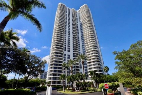 Copropriété à vendre à Aventura, Floride: 3 chambres, 159.23 m2 № 1385835 - photo 1