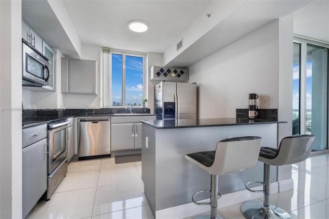 Copropriété à vendre à Miami, Floride: 2 chambres, 82.5 m2 № 1385838 - photo 9