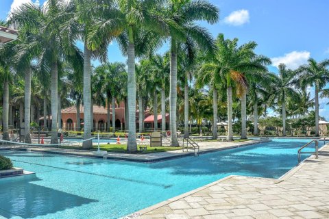 Villa ou maison à vendre à Wellington, Floride: 2 chambres, 219.62 m2 № 694968 - photo 4