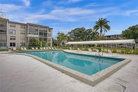 Condo in Lauderdale Lakes, Florida, 2 bedrooms  № 1216334 - photo 18